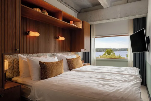 غرفة قياسية صغيرة بسرير كوين بإطلالة على البحر، Ellery Beach House 2/2