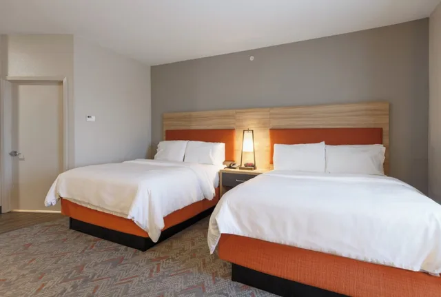 غرفة قياسية بسرير مزدوج، Candlewood Suites Sierra Vista 1/10