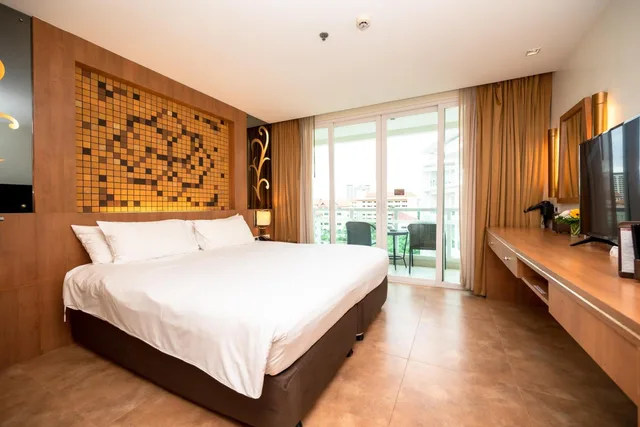 deluxe .، Centara Nova Hotel Pattaya 2/10