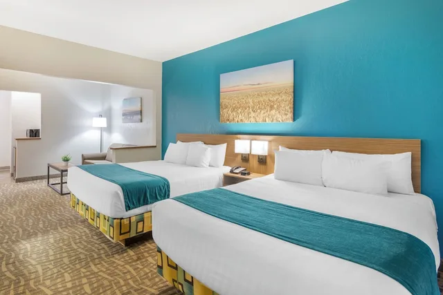 جناح بسريرين كوين مع أريكة، Expressway Suites Bismarck 1/10