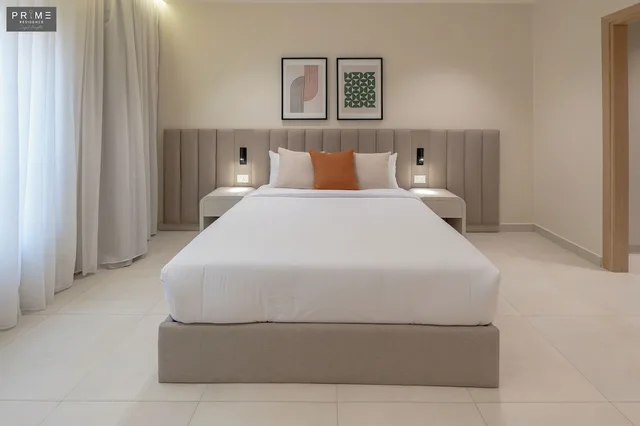 شقة بسرير كوين وسريرين فرديين بـ3 غرف نوم، Prime Residence Zayed Heights 1/10