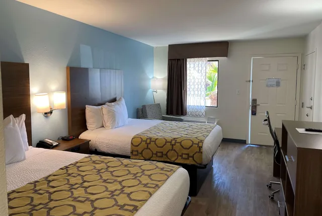 غرفة بسريرين كوين، Baymont by Wyndham Biloxi Ocean Springs 4/8