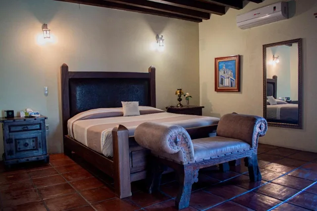 غرفة بسرير كوين بشرفة، Hacienda Del Gobernador 3/5