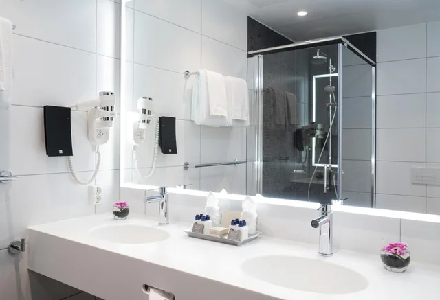 غرفة بسرير مزدوج، Thon Hotel Storo 8/9