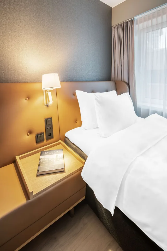 Room, Single, Radisson Blu Atlantic Stavanger 2/5