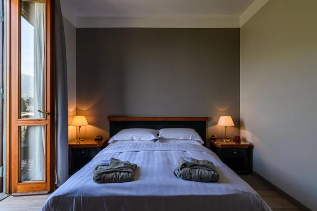 غرفة بسرير مزدوج بشرفة، HOTEL VILLA KINZICA 6/6