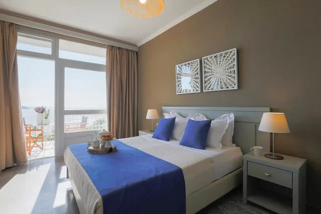 Family, Twin Beds, Sea View, Sofa, Irida Aegean View 1/1