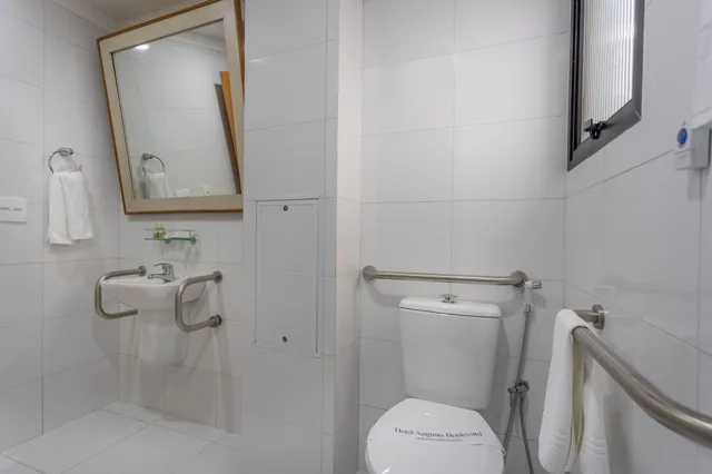 جناح بسريرين منفصلين، Hotel Augusta Boulevard 7/8
