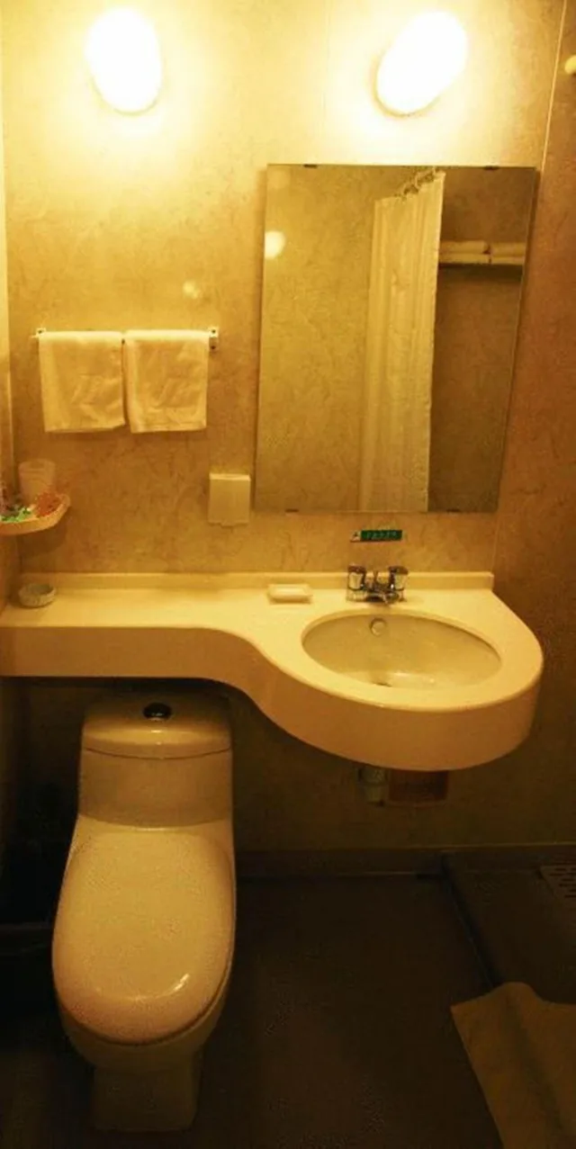 غرفة قياسية بسريرين منفصلين، Jinjiang Inn (Wuhan Wuchang Railway Station) 5/5
