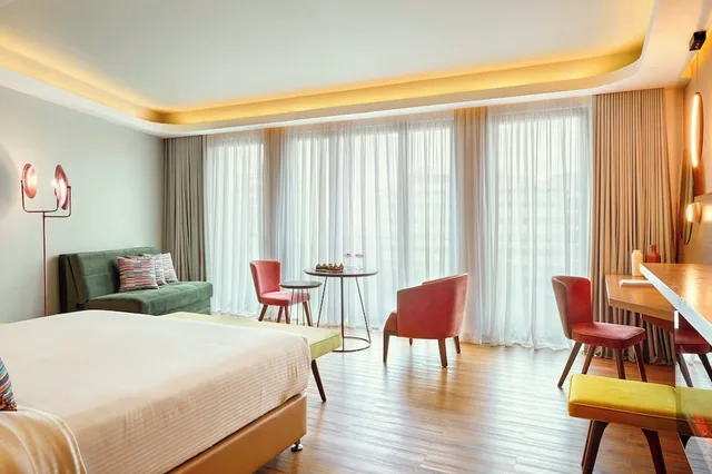 جناح تنفيذي بسرير كينج بإطلالة على المدينة، Zeus Essence Wyndham Athens Residence 8/10