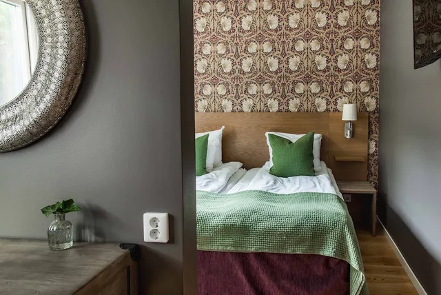 غرفة سوبيريور بسرير كينج بغرفة نوم واحدة مع أريكة، Arken Hotel And Art Garden Spa Formerly Best Western Arken Hotel Art 2/4