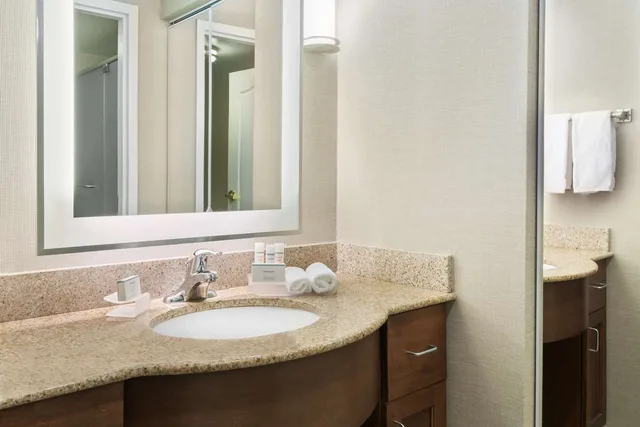 جناح استوديو ركني بسرير كينج، Homewood Suites by Hilton Holyoke-Springfield/North, MA 2/3