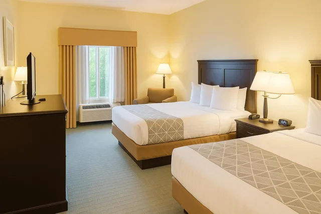 Room, 2 Queen Beds, Ambassador Inn and Suites Tuscaloosa 1/3