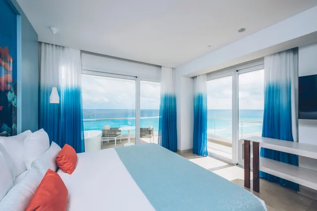 Junior Suite, 2 Double Beds, Ocean Front, Corner، Iberostar Selection Coral Cancun - Adults Only 1/9