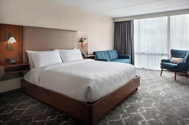 جناح جونيور بسرير كينج لذوي الإعاقة، Four Points by Sheraton Philadelphia Northeast 1/4