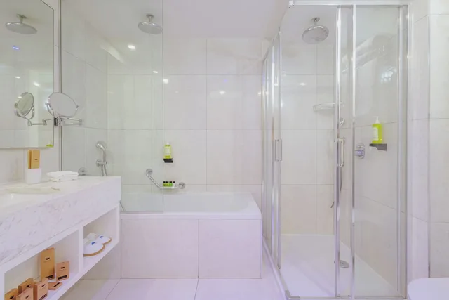 جناح بسرير مزدوج بإطلالة على البحر بغرفة نوم واحدة، Nissiblu Beach Resort 6/6