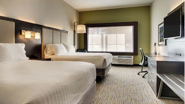 غرفة قياسية بسريرين كوين لذوي الإعاقة، Holiday Inn Express Hotel Suites ATASCADERO 6/9