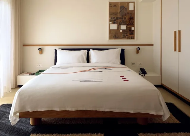 غرفة قياسية بسرير كوين، FENIX HOTEL 1/2