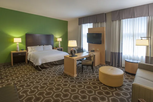 جناح استوديو بسرير كينج مع أريكة، Hampton Inn & Suites Downtown/French Quarter Area 6/10