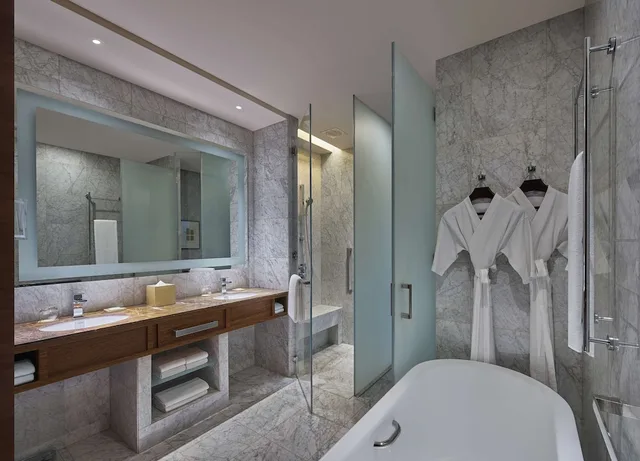 غرفة ديلوكس بسريرين مزدوجين، Grand Hyatt Manila 7/8