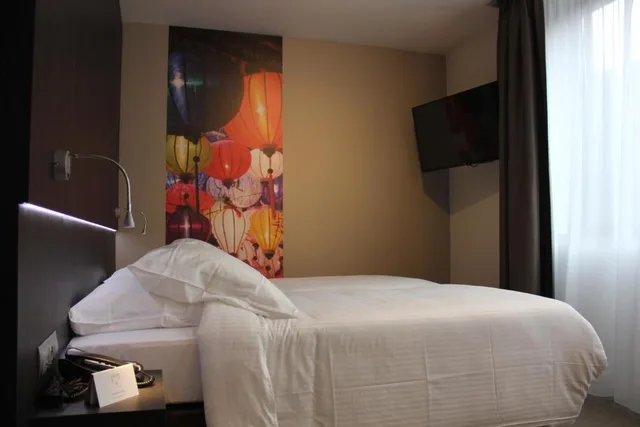 غرفة قياسية، Tower Hotel 1/1