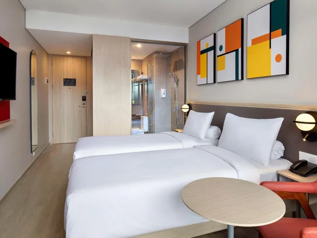 غرفة قياسية بسريرين منفصلين، Hotel Luxor 5/7