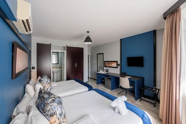 غرفة قياسية بسريرين منفصلين، Indaba Lodge Hotel Richards Bay 2/7