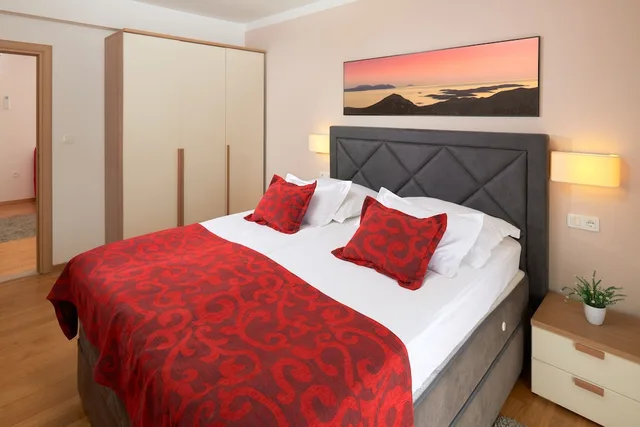 Suite, Double Bed, Sea View, Sofa, Balcony, Hotel Fortuna 4/6