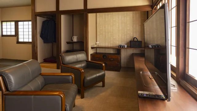 غرفة يابانية غربية عصرية، Kusatsu Onsen Eidaya 1/3