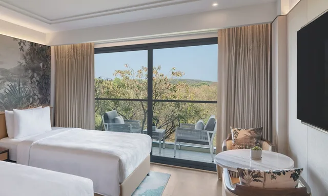 غرفة غراند بسرير كينج بشرفة، JW Marriott Goa Vagator 2/10