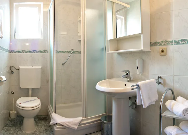 شقة سوبيريور، Villa Midea 8/10