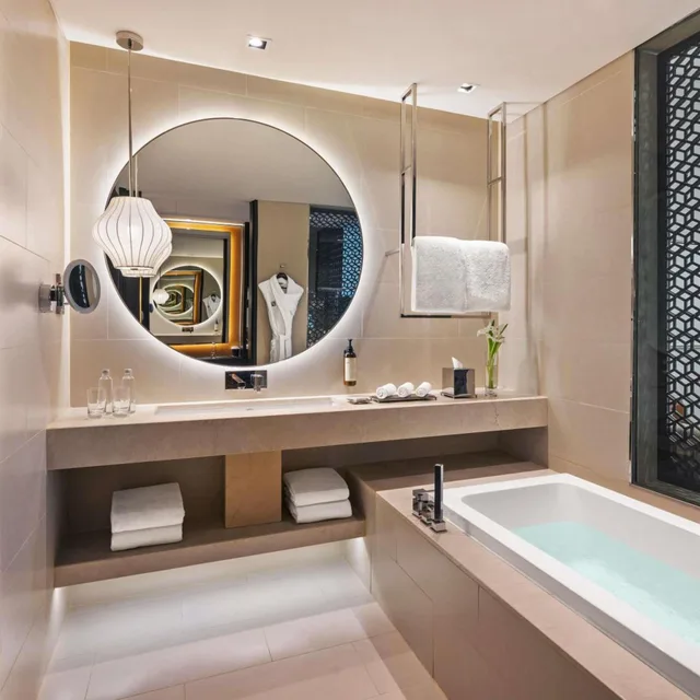 Junior Suite, King Bed, Smoking, Fairmont Riyadh 6/7