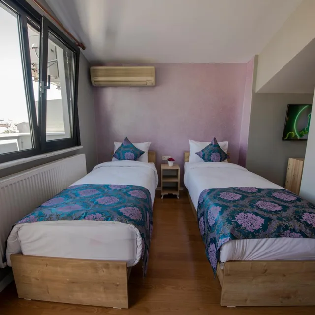 جناح بسرير كينج بشرفة، Royal Taksim Suites 2/8