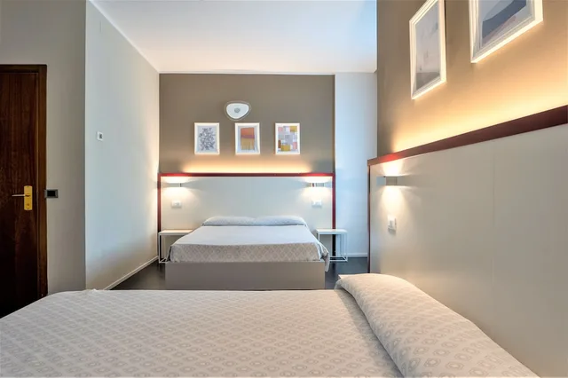 1 Bedroom, Family, 2 Double Beds, Hotel Centrale 3/7