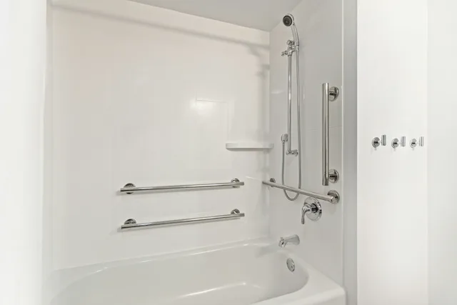 استوديو بسريرين كوين لذوي الإعاقة، Hampton Inn And Suites Orlando International Drive North Fl 3/3