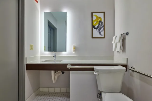 جناح استوديو بسريرين كوين لذوي الإعاقة، Comfort Suites Springfield RiverBend Medical 9/10