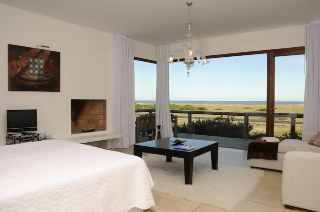 غرفة سوبيريور بسريرين منفصلين بإطلالة على البحر، Casa Suaya Hotel Boutique 1/3