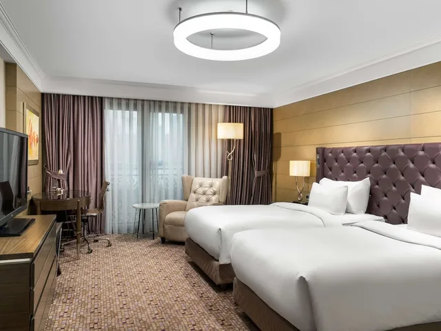 غرفة تنفيذية بإطلالة على المدينة مع دخول الصالة لذوي الإعاقة، RADISSON BLU HOTEL ISTANBUL SISLI 10/10