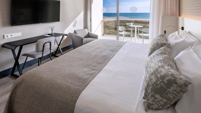 غرفة بإطلالة على البحر مفردة بسرير مزدوج، Bel Air Hotel 2/4