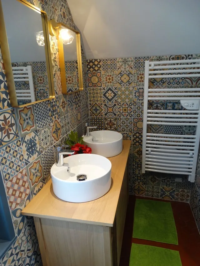 2 Bedrooms, Family Suite, Suite, Queen and Twin Beds، Hotel Particulier Le Clos De La Croix 2/2