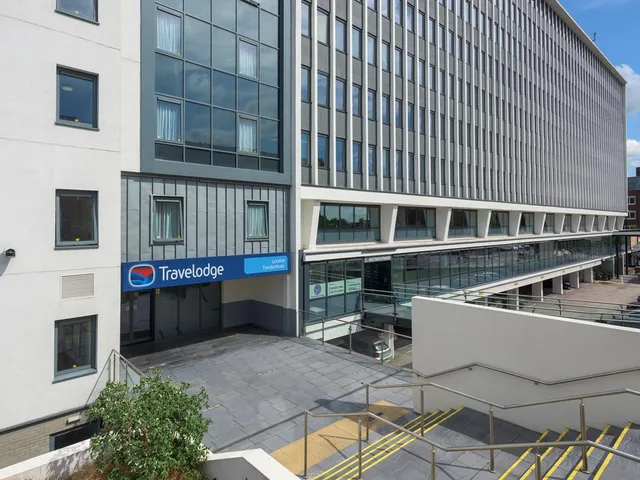 Standard, Single, Travelodge London Twickenham 1/1
