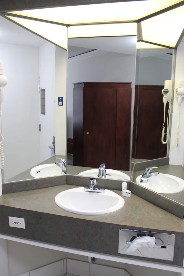جناح بسرير كينج، Travelodge by Wyndham Trois-Rivieres 6/7