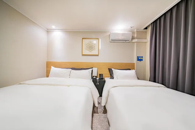 غرفة بسريرين منفصلين، Pyeongtaek Stay Hotel 1/10