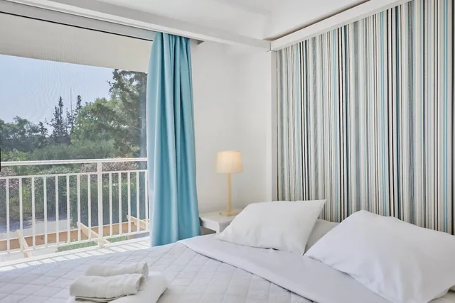 2 Bedrooms, Maisonette, Queen Bed, Garden View, Sofa، Gerakas Belvedere Hotel & Spa 2/9