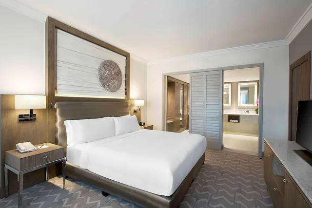 غرفة تنفيذية بسرير كينج، Hilton Durban 6/10