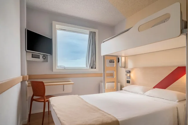 غرفة سوبيريور ثلاثية، Ibis Budget Sao Paulo Paulista 1/4