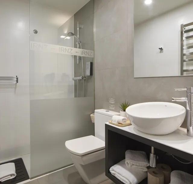 شقة بسرير كوين بشرفة بغرفة نوم واحدة مع أريكة، Irenaz Resort Hotel Apartamentos 4/6