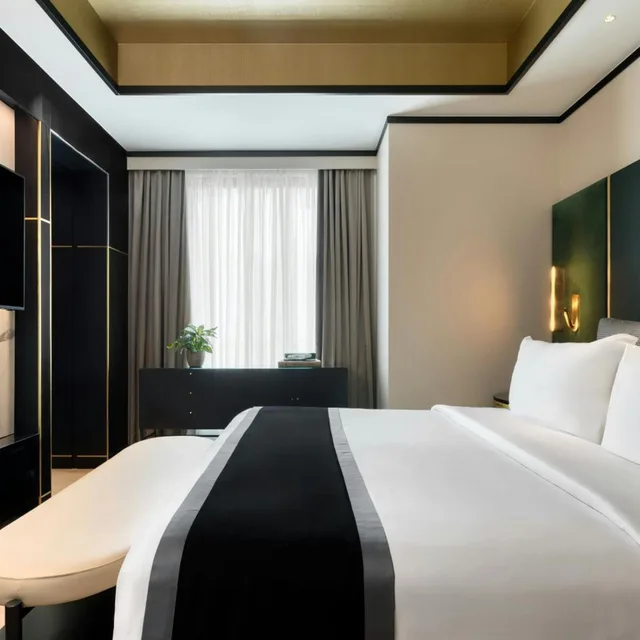 جناح بسرير كينج بإطلالة على المدينة بغرفة نوم واحدة، Academias Hotel, Autograph Collection 1/2
