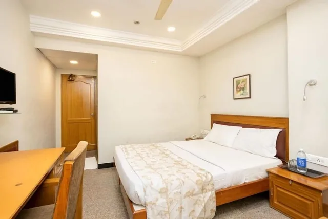 غرفة قياسية بسرير فردي، HOTEL EXCELLENCY 6/10