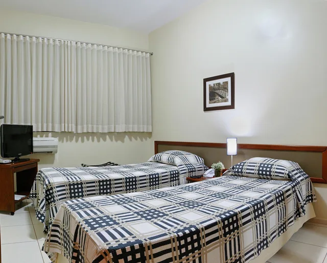 غرفة قياسية ثلاثية، Flat Bassano Vaccarini 1/3